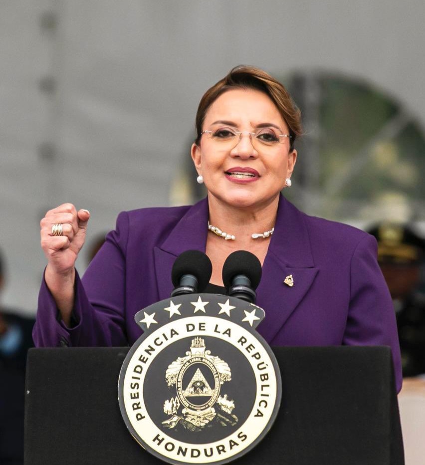 Presidenta Xiomara Castro ordena traspaso de mando y denuncia exclusi&oacute;n de m&aacute;s de un mill&oacute;n de votos