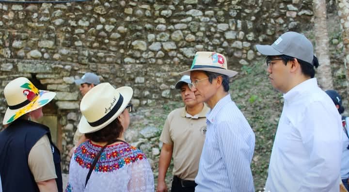 Ministra de la SECAPPH, acompañó al embajador de Japón en su primera visita a Copán Ruinas