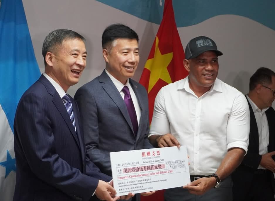 Cuatro millones de lempiras dona China a Honduras para fortalecer el deporte