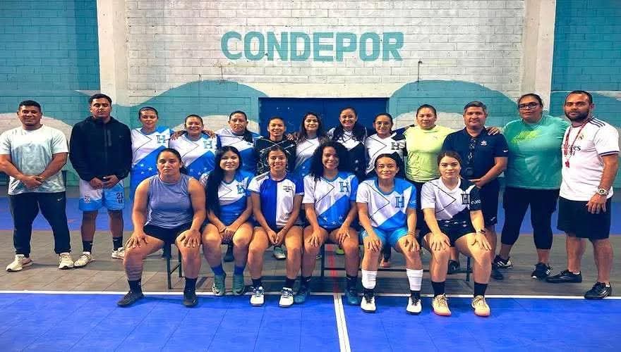 Honduras afina su equipo femenino de fútbol sala rumbo al preliminar de CONCACAF