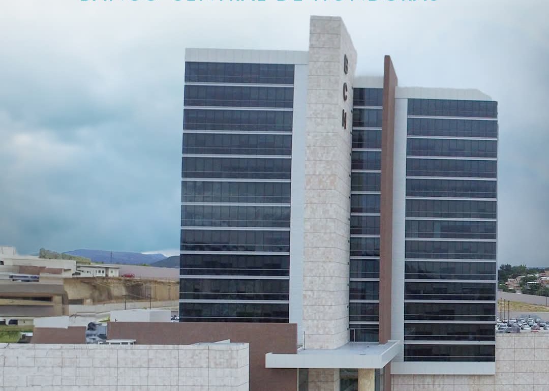 Mercado cambiario hondureño se estabiliza gracias a mayores flujos de exportaciones y remesas