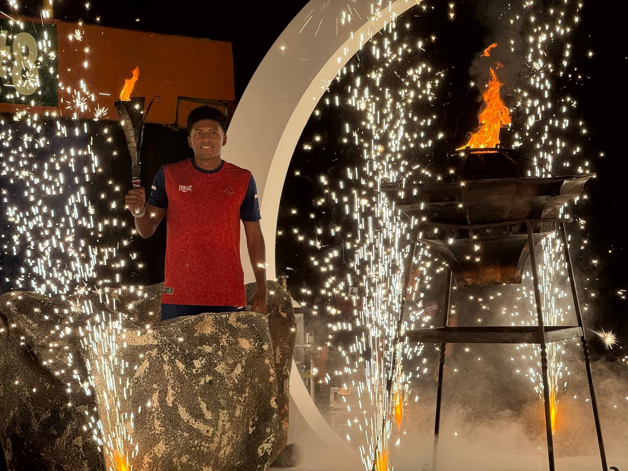 Se enciende la antorcha en la inauguracion de los IX Juegos CODICADER 2025