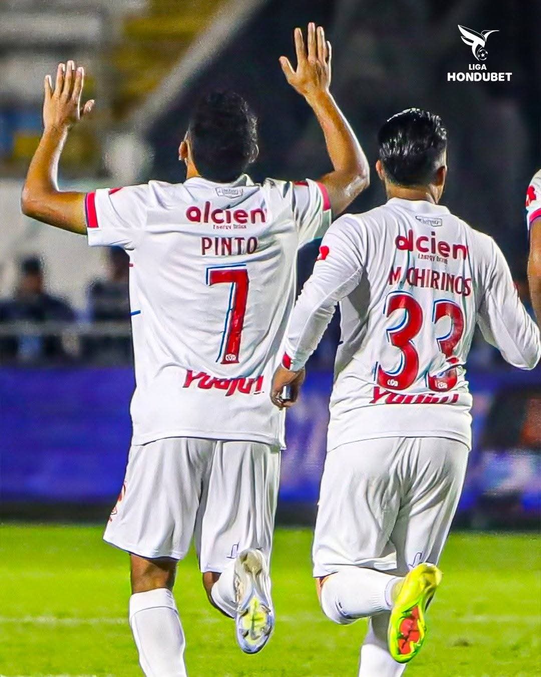 Motagua y Olimpia empatan 1-1 y mantienen viva la triangular...