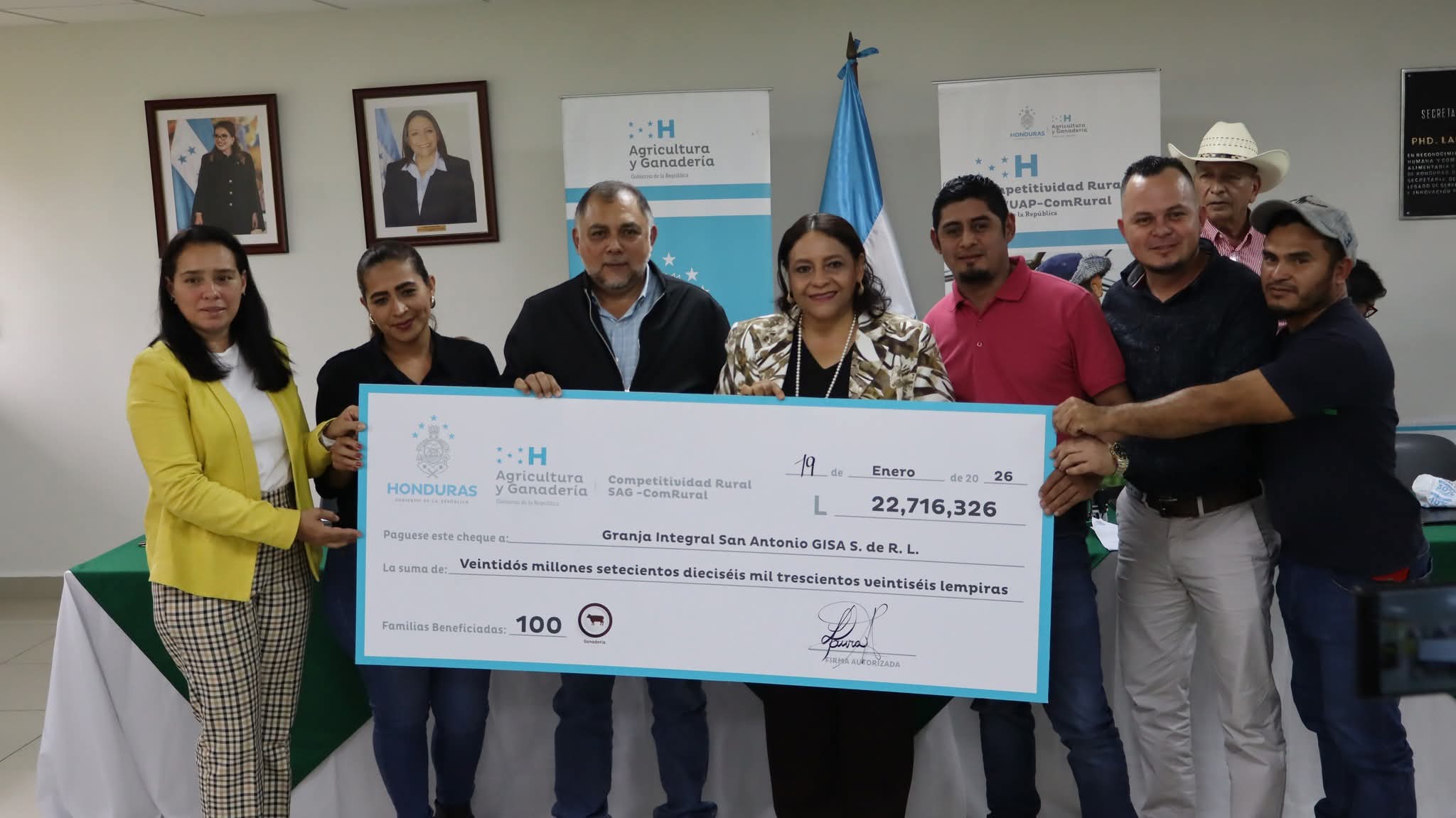 Gobierno a través de SAG-ComRural realizó histórica inversión que impulsa a productores rurales ...