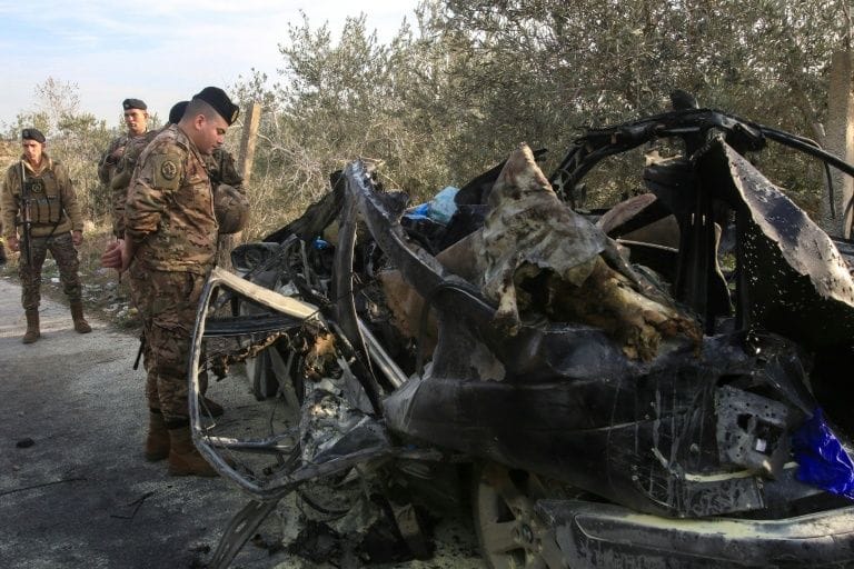 Israel intensifica bombardeos en el Líbano alegando presencia de Hezbolá...