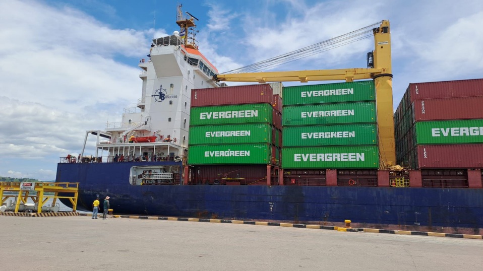 Aduanas proyecta cierre 2025 con recaudaci&oacute;n r&eacute;cord de L65,134 millones