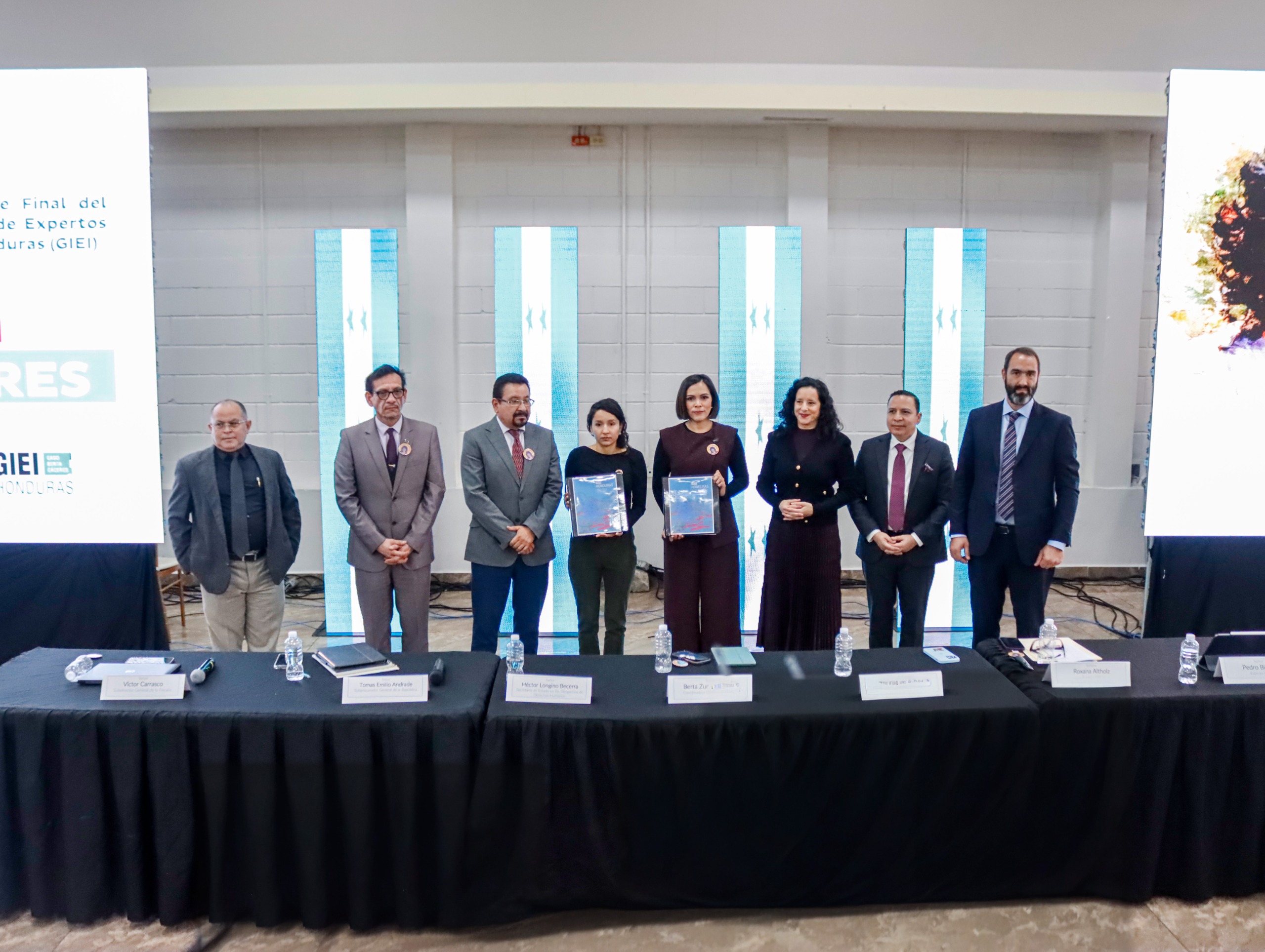 Gobierno presenta informe final del GIEI sobre el asesinato de Berta Cáceres...