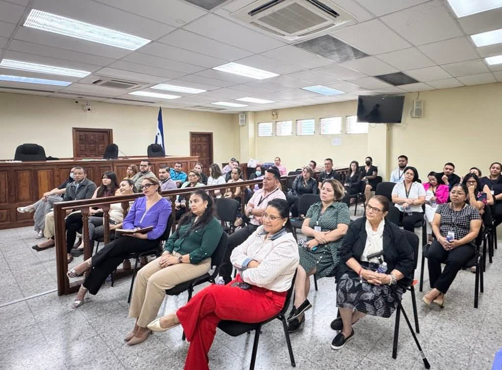 Tribunal de Sentencia realiza  tercera jornada de capacitación dirigida a funcionarios judiciales