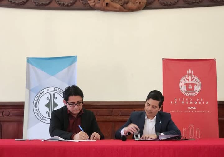 IHAH y Marina Mercante firman convenio para protección del parque eco arqueológico Los Naranjos