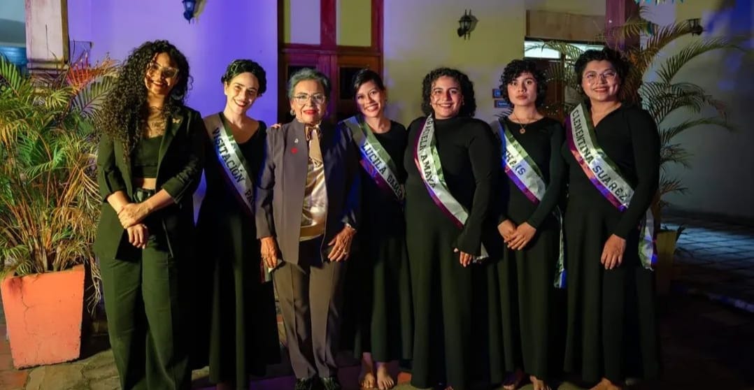Biblioteca Juan Ramón Molina lucha con la jornada de Activismo