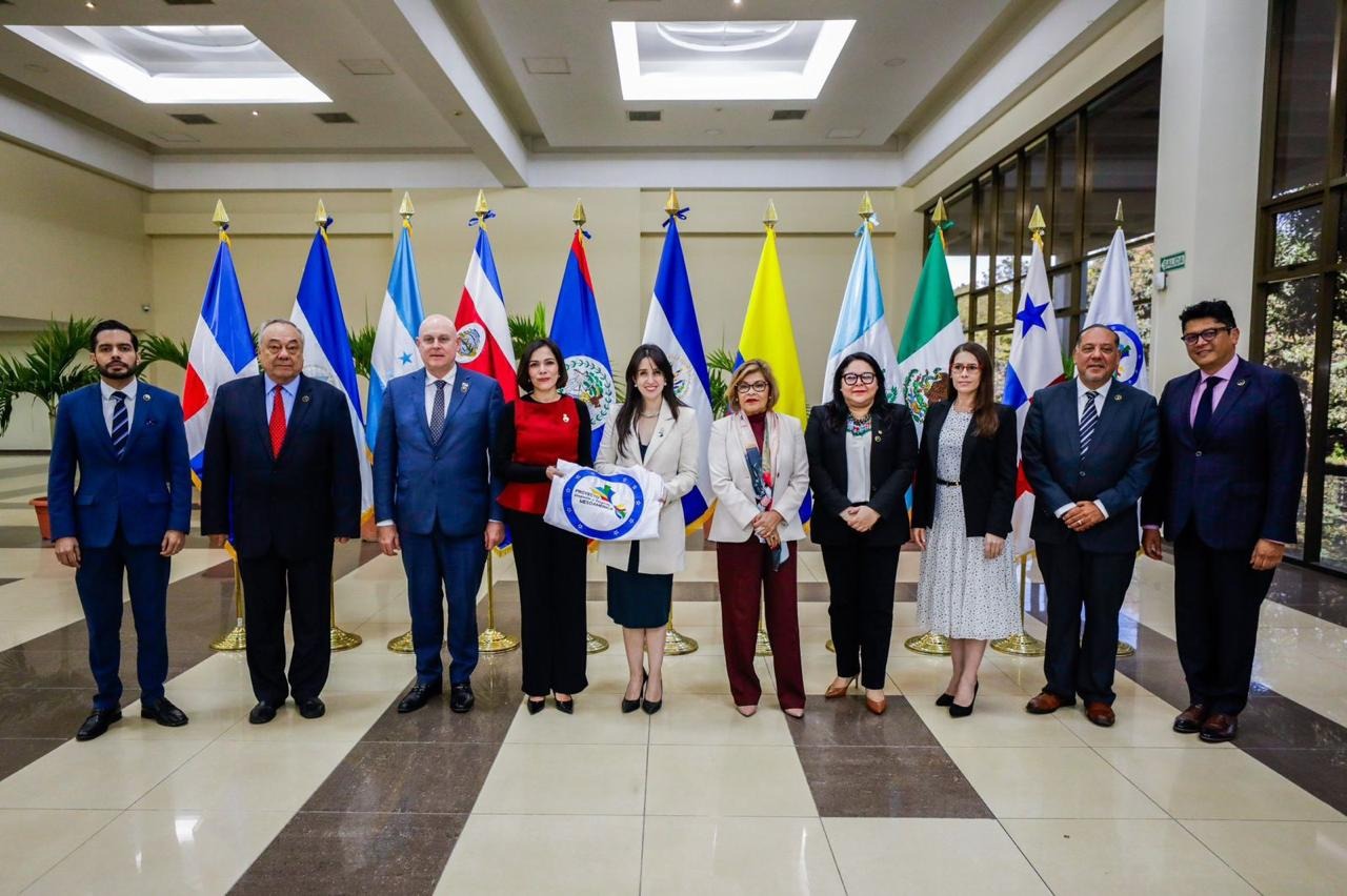 Honduras participa en IV Reuni&oacute;n Ejecutiva del Proyecto Mesoam&eacute;rica