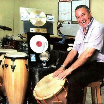Al Ritmo de Sopa de Caracol Pilo Tejeda y la Banda Blanca Vuelven a Viña del Mar Después de 33 Años